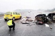 伊滨最新车祸爆料新闻报道,悲剧瞬间，生命消逝，警方全力调查